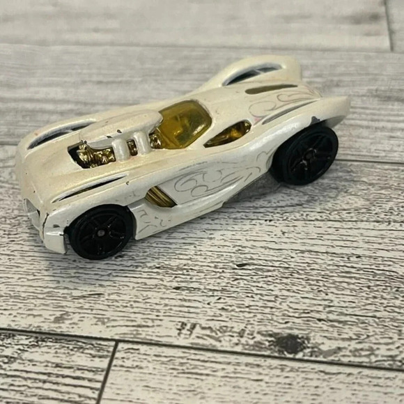 Vintage 2003 Hot Wheels 1st Editions 16 Angels Bugatti Rare Original Old Car - Picture 3 of 8